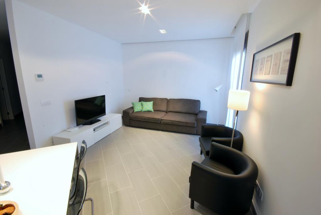 Ferienwohnung Gran Via SDB Barcelona Exterior foto